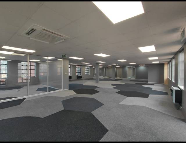 794M² OFFICE TO LET IN LYME PARK